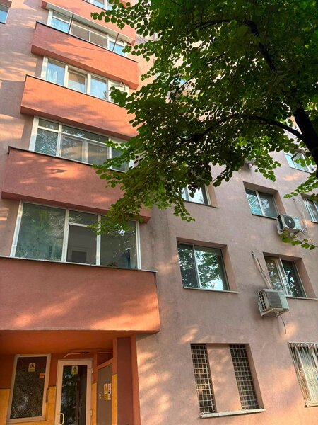 Crangasi, apartament 2 camere 53 mp, bloc anvelopat la 11 minute de metrou.