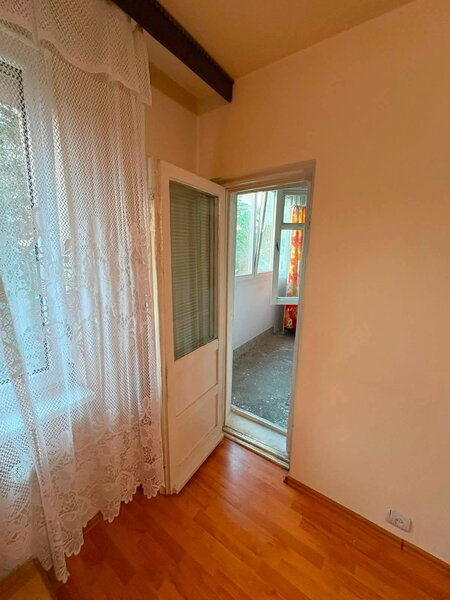 Crangasi, apartament 2 camere 53 mp, bloc anvelopat la 11 minute de metrou.