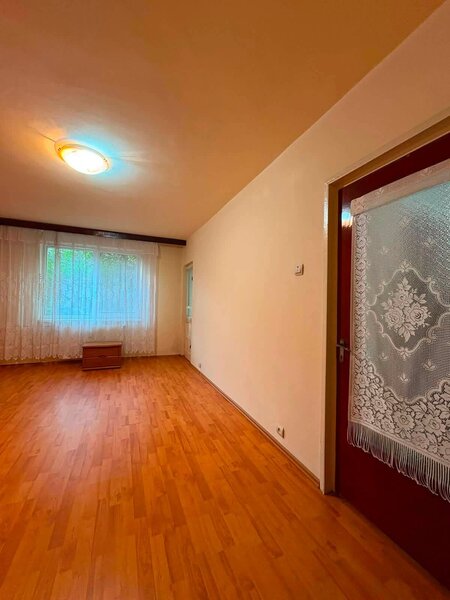 Crangasi, apartament 2 camere 53 mp, bloc anvelopat la 11 minute de metrou.